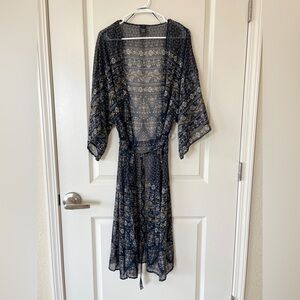 Express Blue Kimono with Flowing Sleeves and Tie Belt
